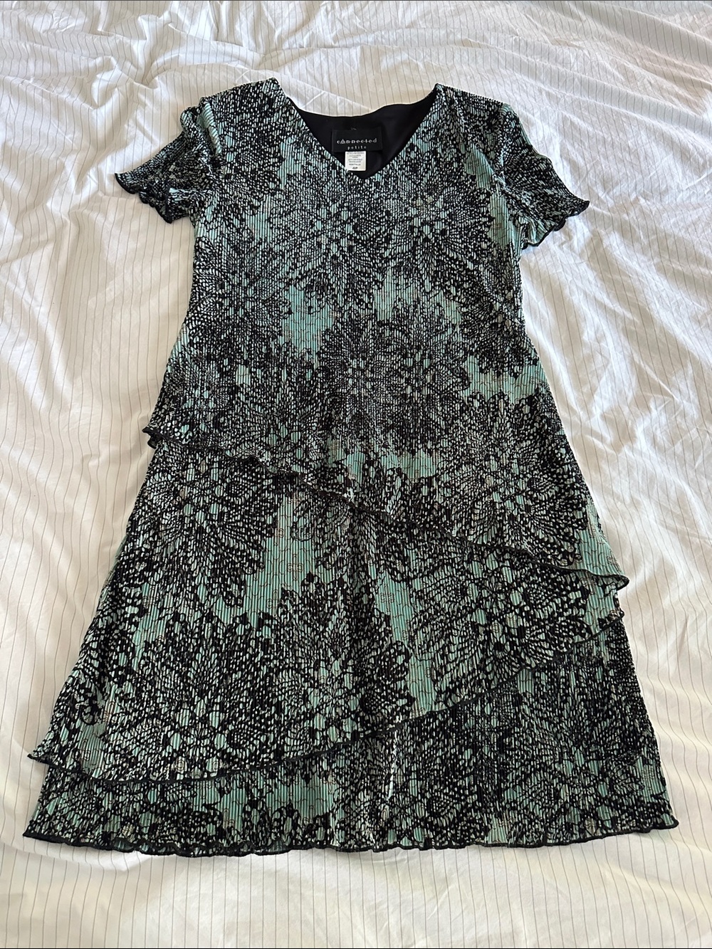 Connected Apparel - Mint Green and Black Tiered Plissé Midi Dress - 4P